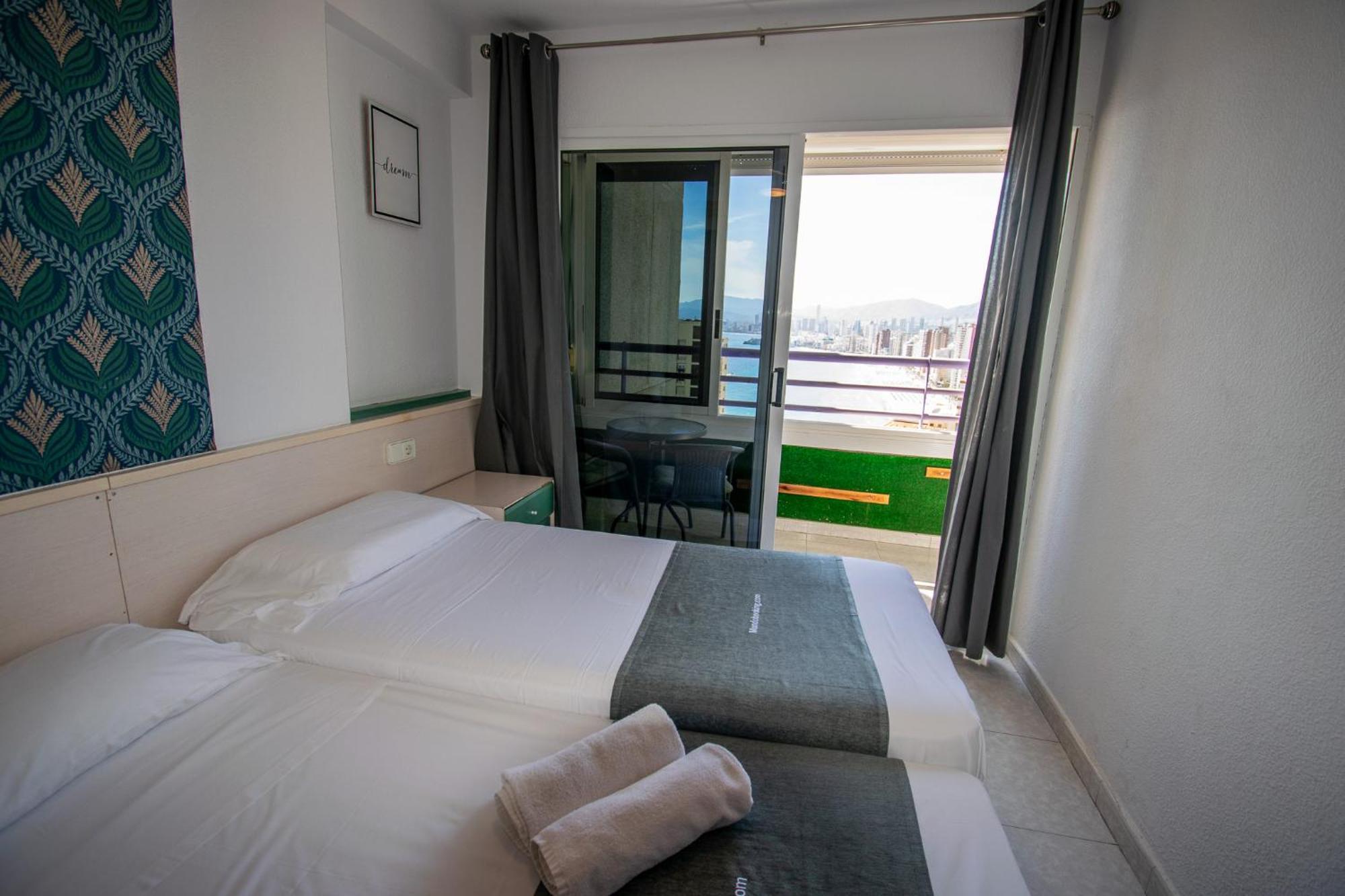 Tropicmar Familiar Levante Beach Benidorm Bagian luar foto